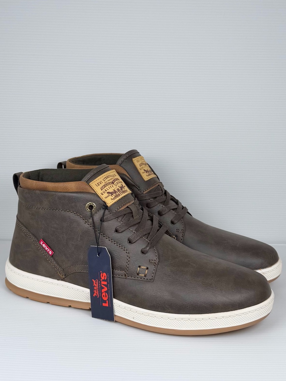 Levi’s Men’s Brown Mid Top Casual Boots Sneakers NWT Size 12 Comfort Insole